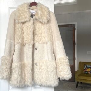 Kensie Ivory Patchwork Mixed Faux Fur Coat | Size XL